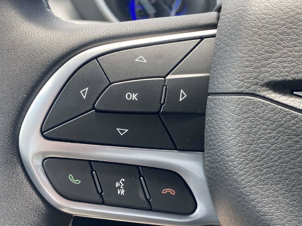 New 2027 Chrysler Pacifica Select FWD image 27