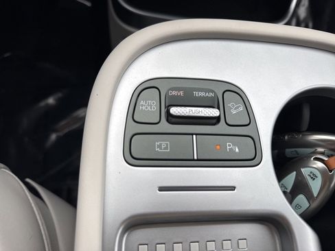 Used 2026 Hyundai Ioniq 9 SEL image 28