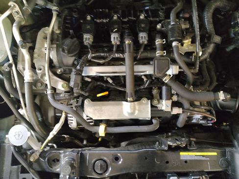 Used 2022 Nissan Versa SR w/ Convenience Package FWD image 30