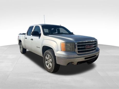 Used 2013 GMC Sierra 1500 SLE w/ Power Tech Package AWD/4WD image 3