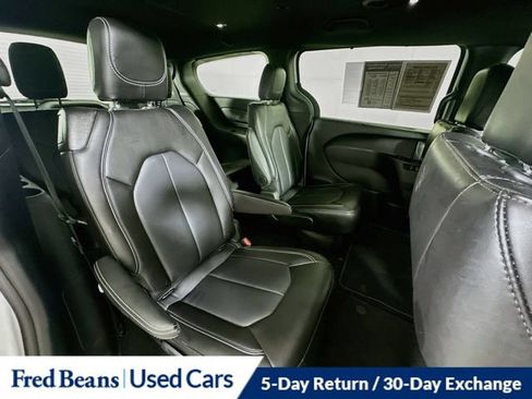 Certified 2024 Chrysler Pacifica Touring-L w/ S Appearance Package FWD image 34