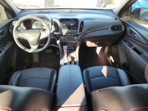 Used 2023 Chevrolet Equinox RS w/ RS Leather Package image 11