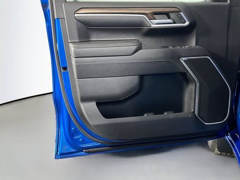 Used 2022 Chevrolet Silverado 1500 RST w/ Protection Package RWD image 18
