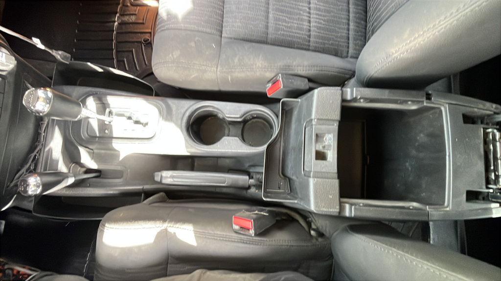 Used 2012 Jeep Wrangler Unlimited Sport AWD/4WD image 13