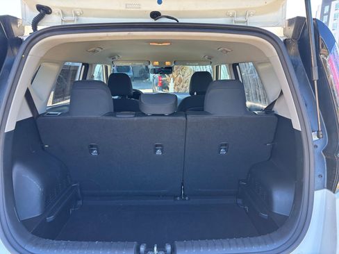 Used 2025 Kia Soul LX w/ LX Technology Package image 30