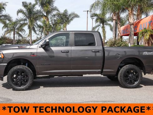 Used 2020 RAM 2500 Big Horn w/ Night Edition AWD/4WD image 5