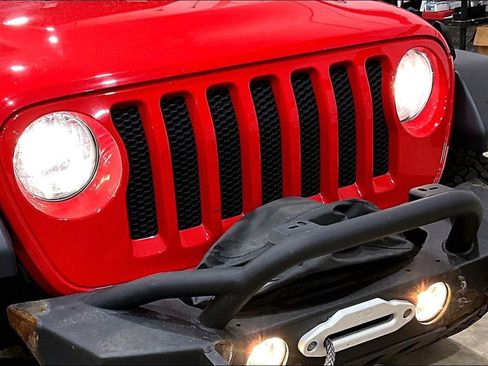 Used 2018 Jeep Wrangler Unlimited Sport S image 24