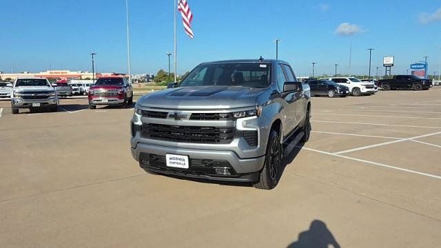 Certified 2026 Chevrolet Silverado 1500 RST w/ Rally Edition RWD image 3