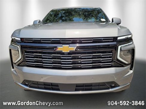 New 2025 Chevrolet Suburban High Country image 8