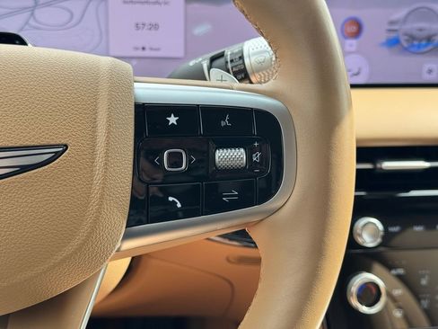 Used 2025 Genesis G80 2.5T Advanced image 29