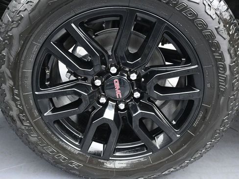 Used 2026 GMC Sierra 1500 Elevation AWD/4WD image 9
