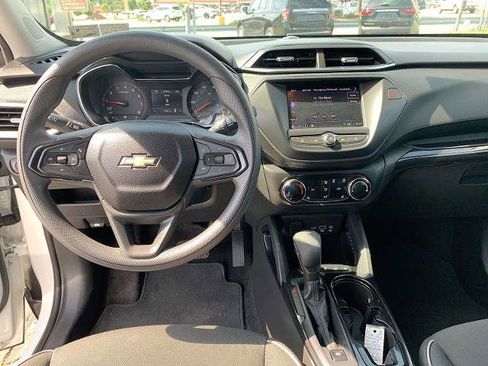 Certified 2023 Chevrolet TrailBlazer LT FWD image 19