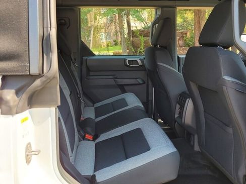 New 2025 Ford Bronco Base w/ Sasquatch Package image 13