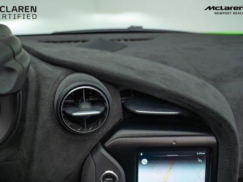 Used 2024 McLaren 750S Base image 30
