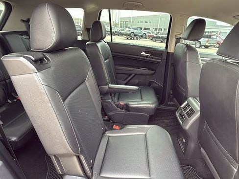 Used 2020 Volkswagen Atlas SE w/ Towing Package image 29