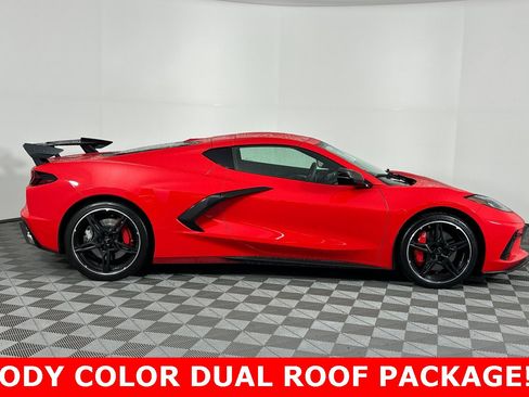 Used 2021 Chevrolet Corvette Stingray Preferred Cpe w/ Z51 Performance Package image 3