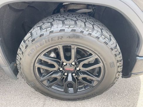 Used 2022 GMC Sierra 1500 Elevation w/ LPO, Elevation Black Package AWD/4WD image 25