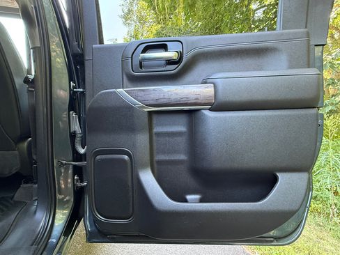 Used 2020 Chevrolet Silverado 2500 LTZ w/ LTZ Premium Package image 42