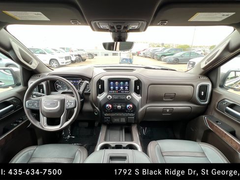 Used 2021 GMC Sierra 1500 Denali w/ Denali Ultimate Package AWD/4WD image 9