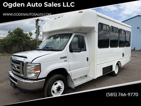 Used 2018 Ford E-350 and Econoline 350 Super Duty w/ Shuttle Bus Prep Package RWD image 1