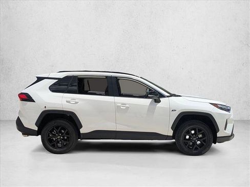 Certified 2025 Toyota RAV4 XLE FWD image 4