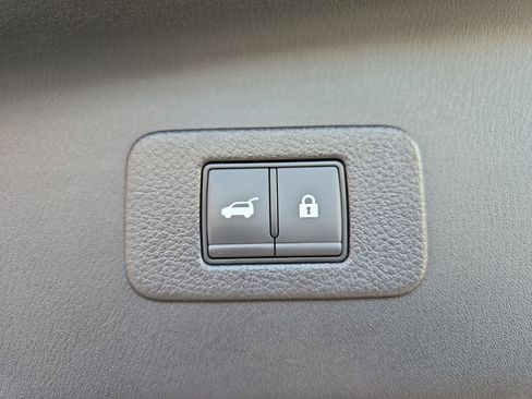 Certified 2024 Nissan Armada SL w/ Midnight Edition Package image 11