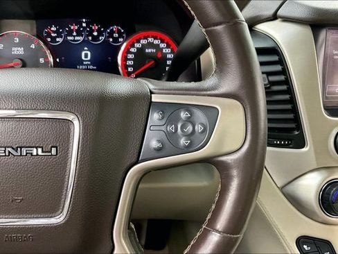 Used 2016 GMC Yukon XL Denali w/ Open Road Package AWD/4WD image 24