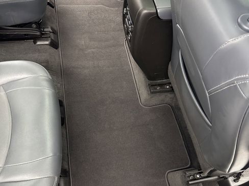 Used 2020 Buick Enclave Essence w/ Sound and Sites Package image 38