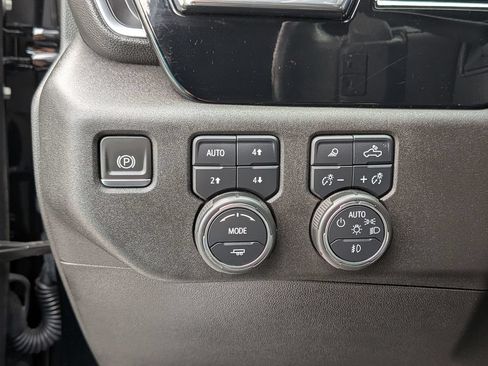 Used 2024 Chevrolet Silverado 1500 LTZ w/ Z71 Off-Road Package AWD/4WD image 18