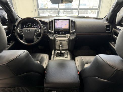Used 2020 Toyota Land Cruiser Heritage Edition AWD/4WD image 10