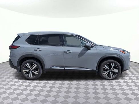 Used 2021 Nissan Rogue SL w/ Premium Package image 3
