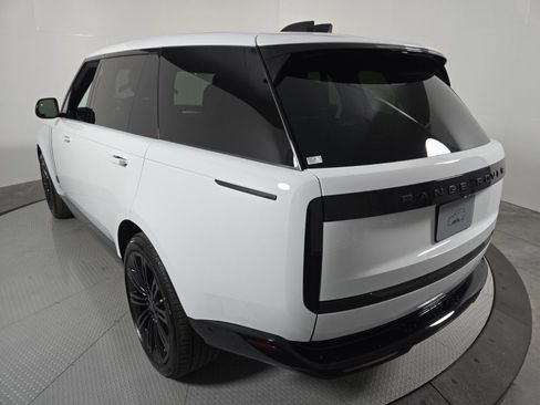New 2026 Land Rover Range Rover Long Wheelbase SE AWD/4WD image 17