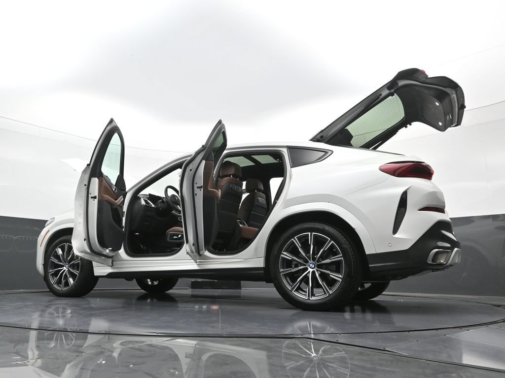 Used 2026 BMW X6 xDrive40i AWD/4WD image 42