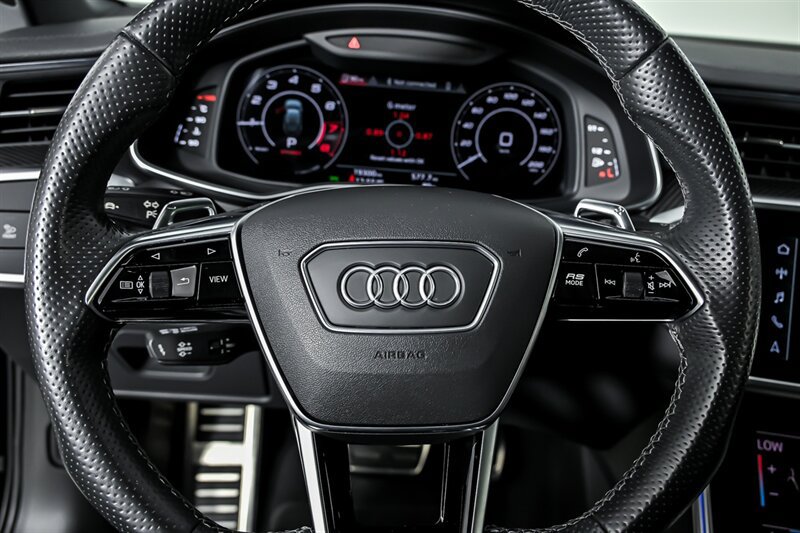 Used 2021 Audi RS 6 AWD/4WD image 25