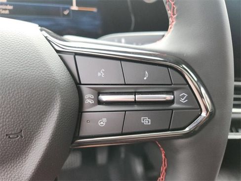 New 2026 Chevrolet Equinox EV RS image 18