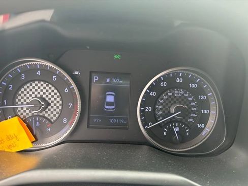 Used 2020 Hyundai Elantra SE FWD image 14