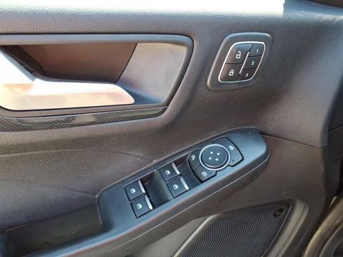 Certified 2023 Ford Escape ST-Line Select AWD/4WD image 19