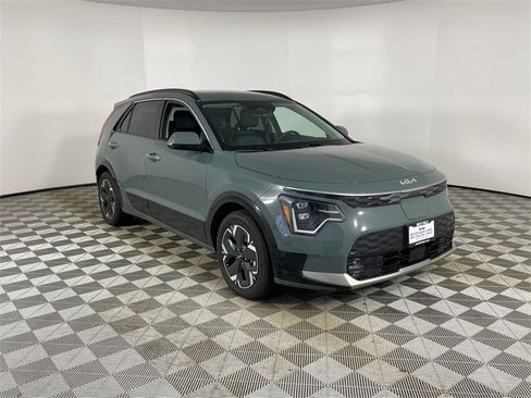 Used 2023 Kia Niro Wave image 18