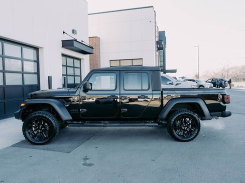 Used 2020 Jeep Gladiator Sport w/ Trailer Tow Package image 5