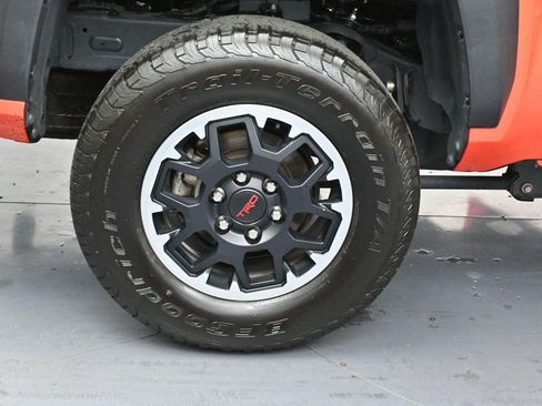 Used 2024 Toyota Tacoma TRD Off-Road AWD/4WD image 33
