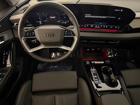 Used 2025 Audi Q6 e-tron Premium Plus w/ Premium Plus RWD image 29