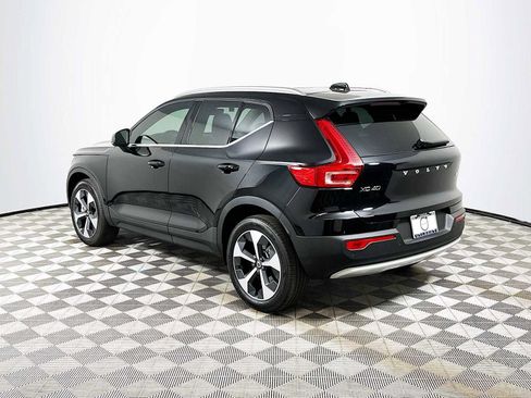 Certified 2025 Volvo XC40 B5 Plus w/ Protection Package Premier image 5