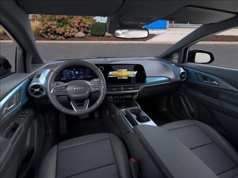 New 2026 Chevrolet Equinox EV LT image 15