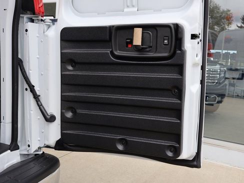 New 2025 GMC Savana 2500 w/ Enhanced Convenience Package RWD image 23