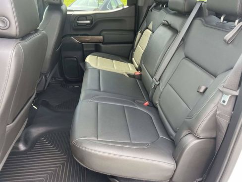 Used 2019 Chevrolet Silverado 1500 LT Trail Boss AWD/4WD image 12