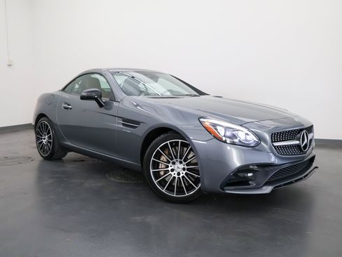 Used 2019 Mercedes-Benz SLC 43 AMG image 2