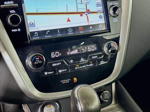 Used 2018 Nissan Murano Platinum image 24