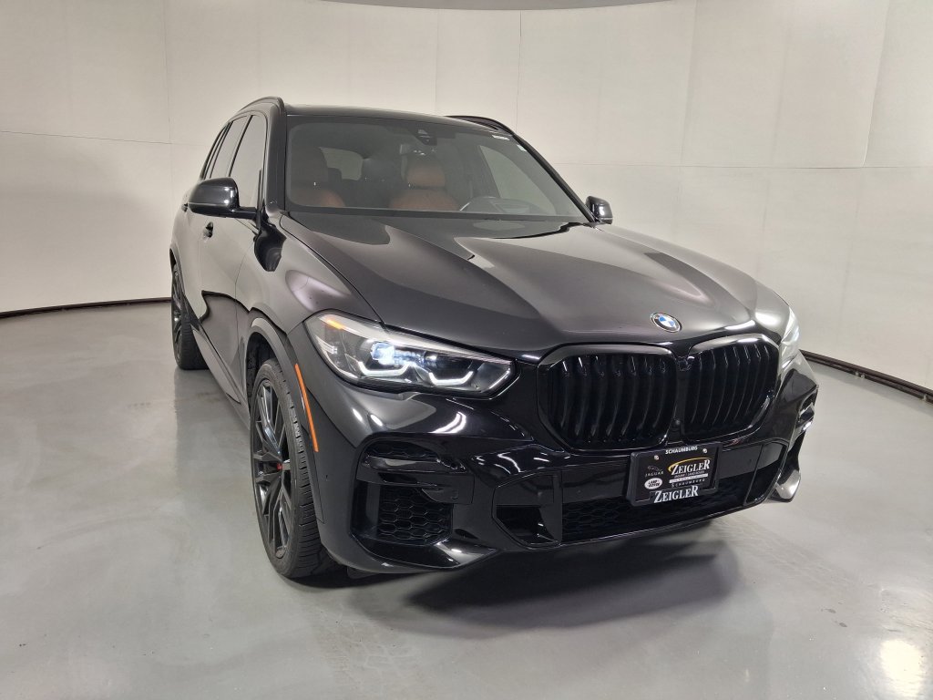 Used 2022 BMW X5 xDrive40i w/ M Sport Package AWD/4WD image 3