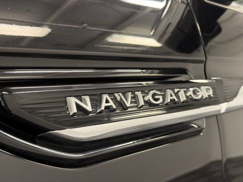 Certified 2023 Lincoln Navigator Black Label AWD/4WD image 17