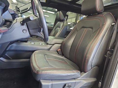 Used 2022 Ford Expedition Max Limited image 15